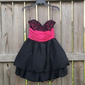 NWT Betsey Johnson black/magenta evening dress